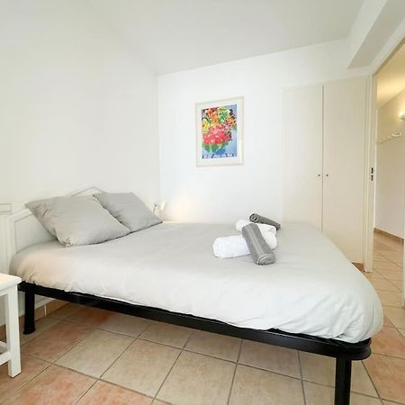 Palais Josephine Apartment โบโซเลย ภายนอก รูปภาพ
