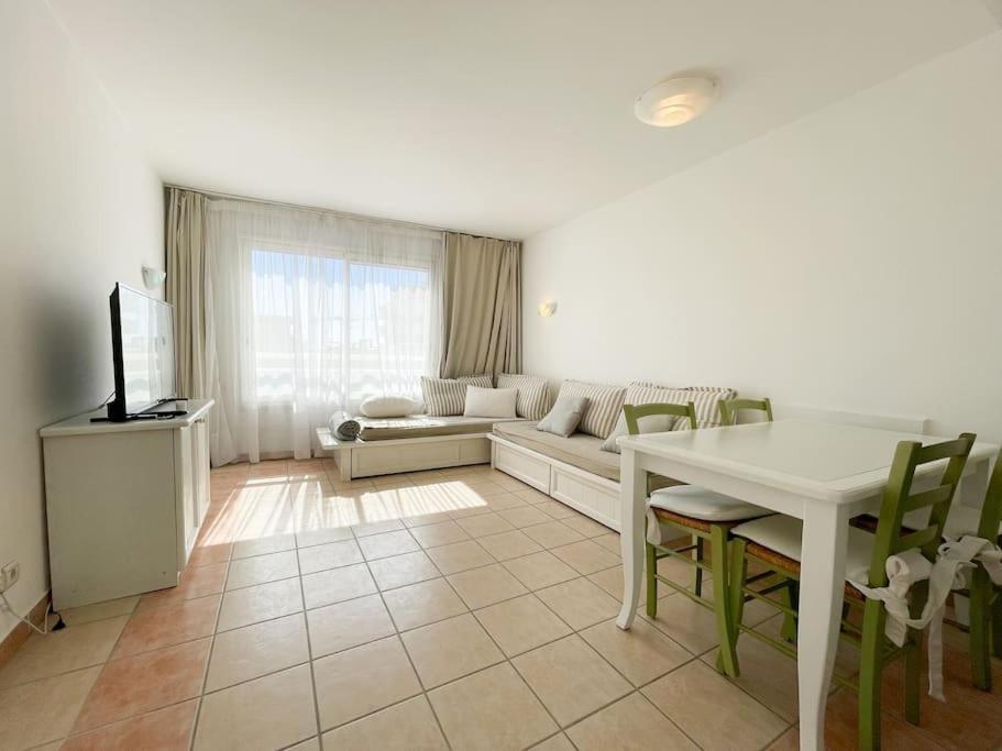 Palais Josephine Apartment โบโซเลย ภายนอก รูปภาพ