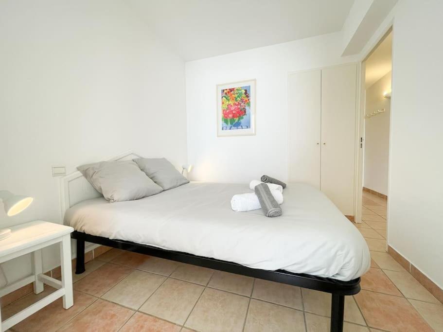 Palais Josephine Apartment โบโซเลย ภายนอก รูปภาพ