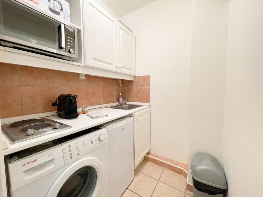 Palais Josephine Apartment โบโซเลย ภายนอก รูปภาพ
